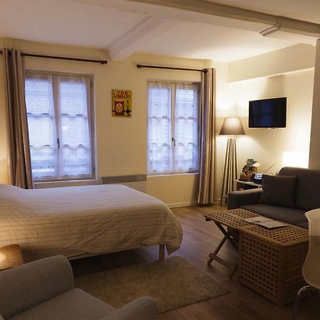 Le Studio Du Gouverneur Онфлёр Номер фото