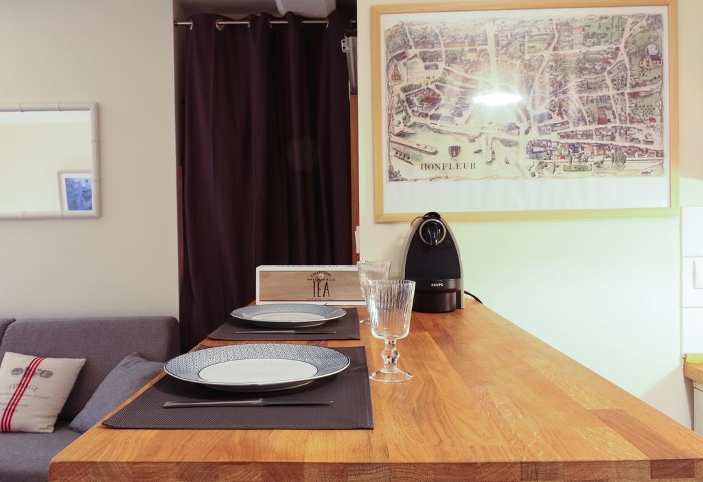 Le Studio Du Gouverneur Онфлёр Номер фото