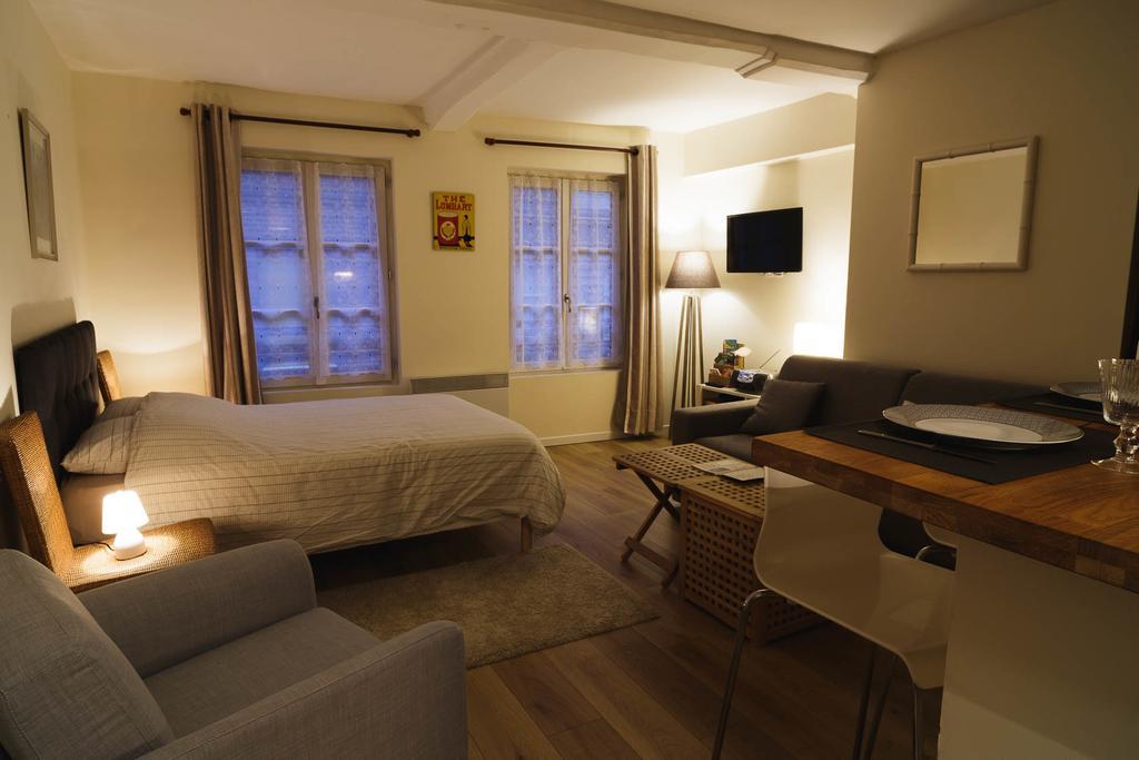 Le Studio Du Gouverneur Онфлёр Номер фото